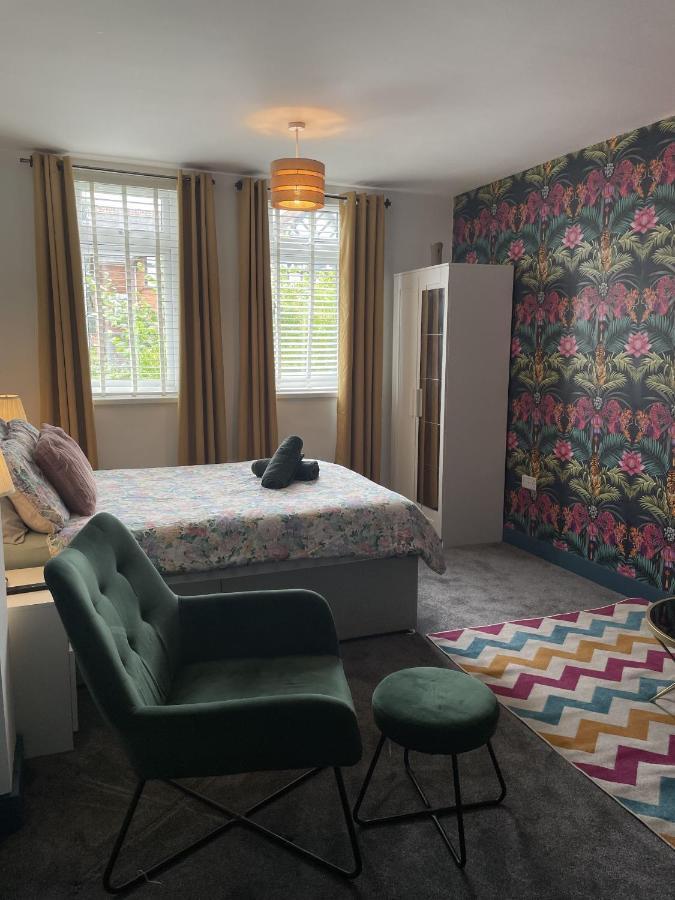 Luxury Studio Apartment Near Birmingham Citycentre מראה חיצוני תמונה